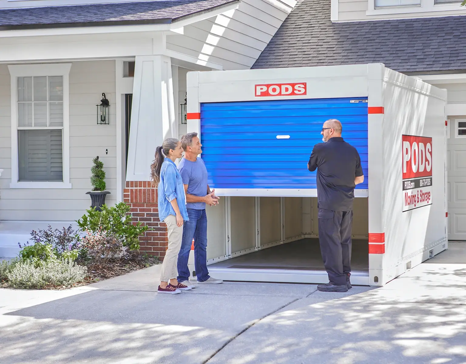 A couple being assisted by a PODS driver
